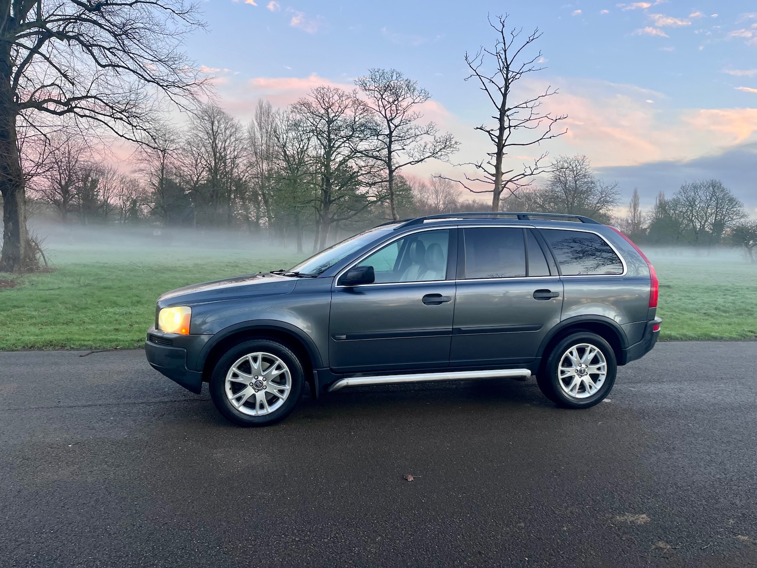 Used Volvo XC90 2004 for sale - 77011995: Photo 11