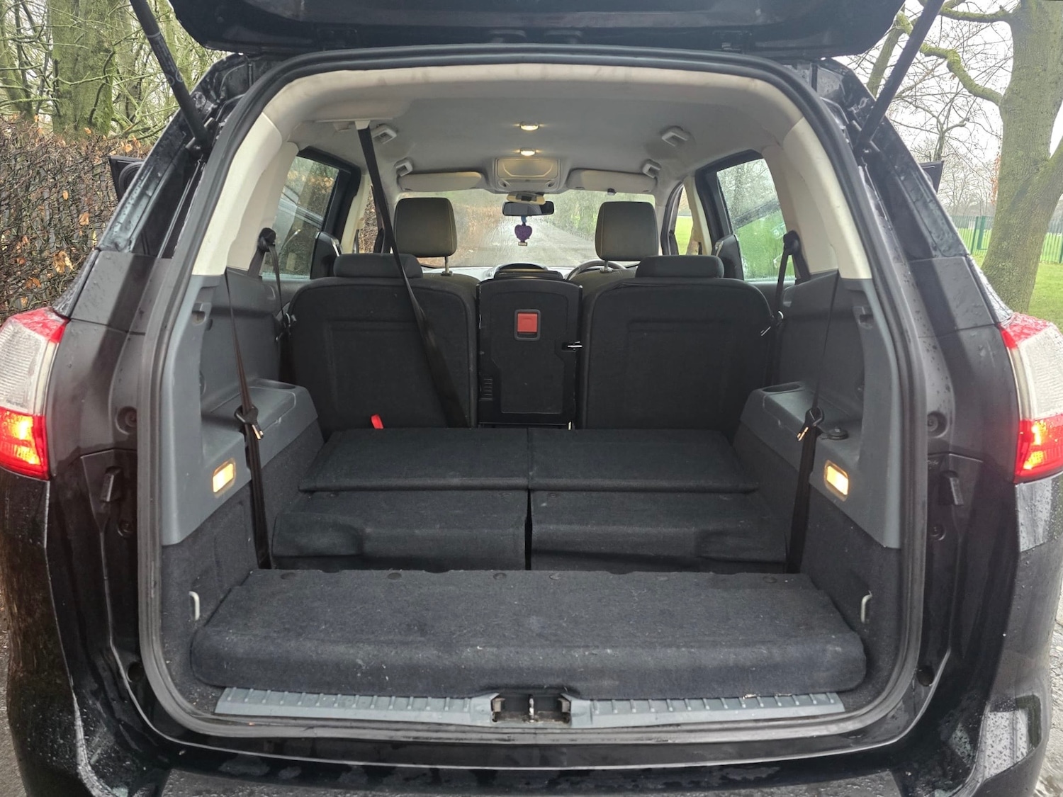 Used Ford Grand C-Max 2013 for sale - 77634738: Photo 41