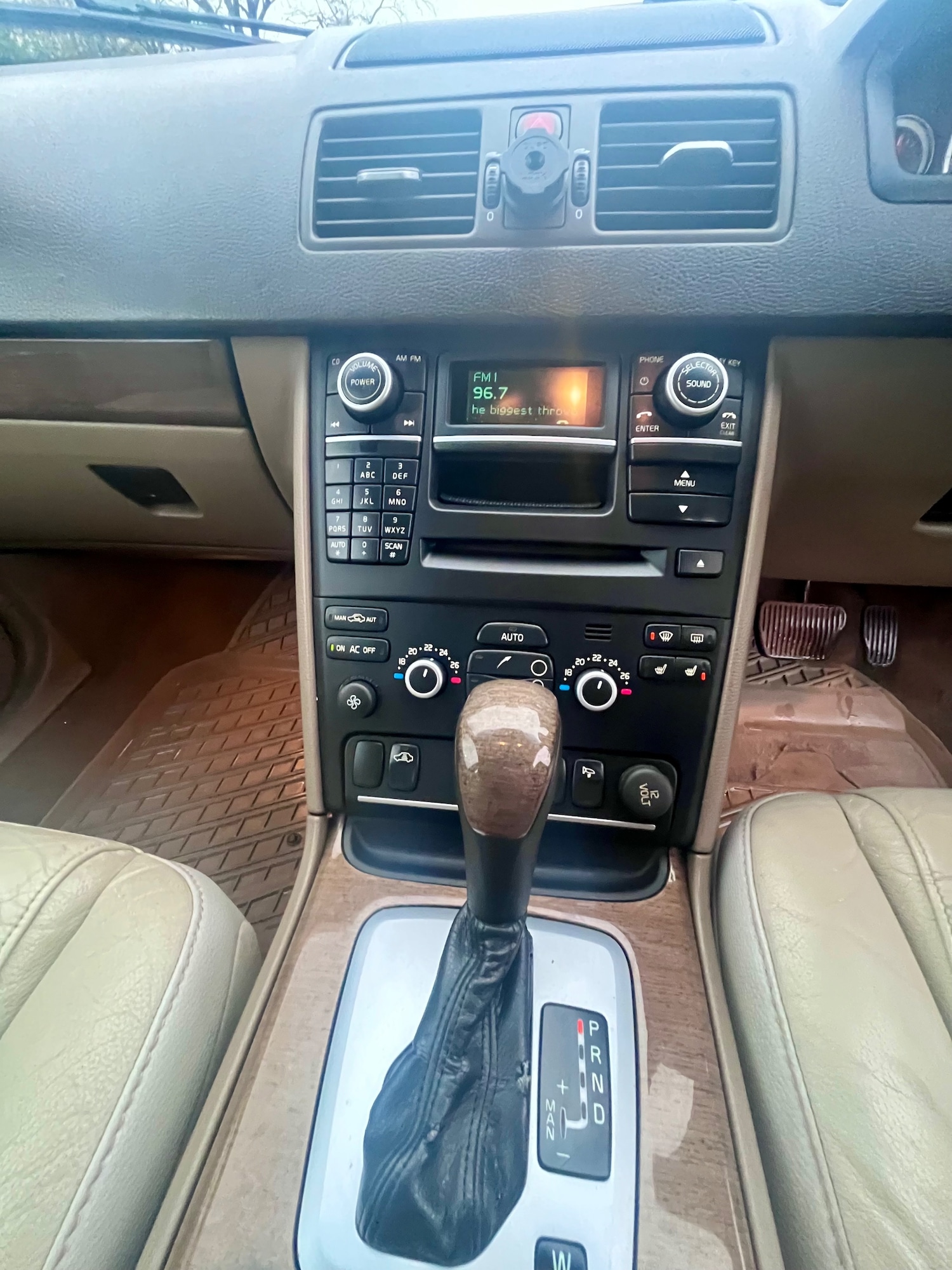 Used Volvo XC90 2010 for sale - 76546002: Photo 22