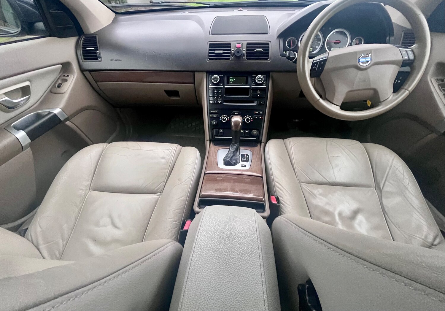 Used Volvo XC90 2010 for sale - 76546002: Photo 25