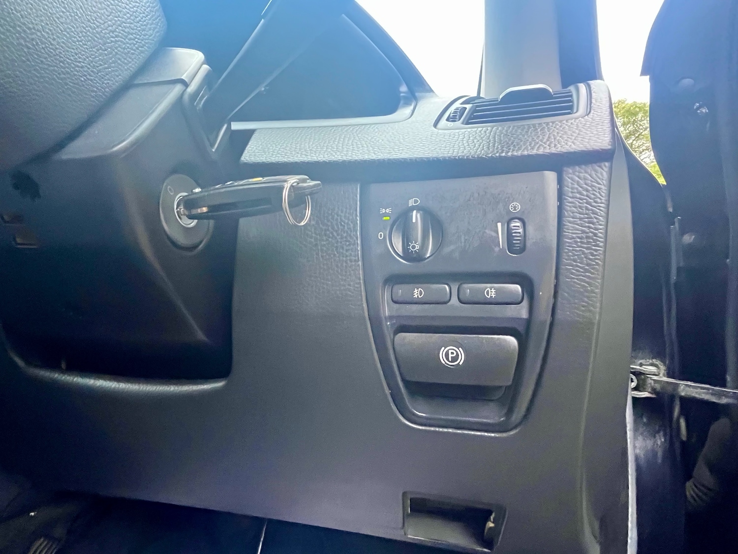 Used Volvo XC90 2011 for sale - 75793118: Photo 44