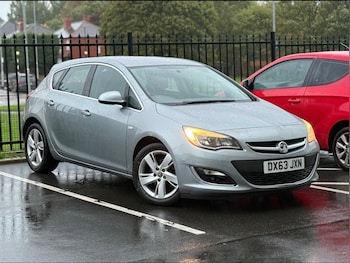 Used Vauxhall Astra 2013 for sale - 76264442: Photo