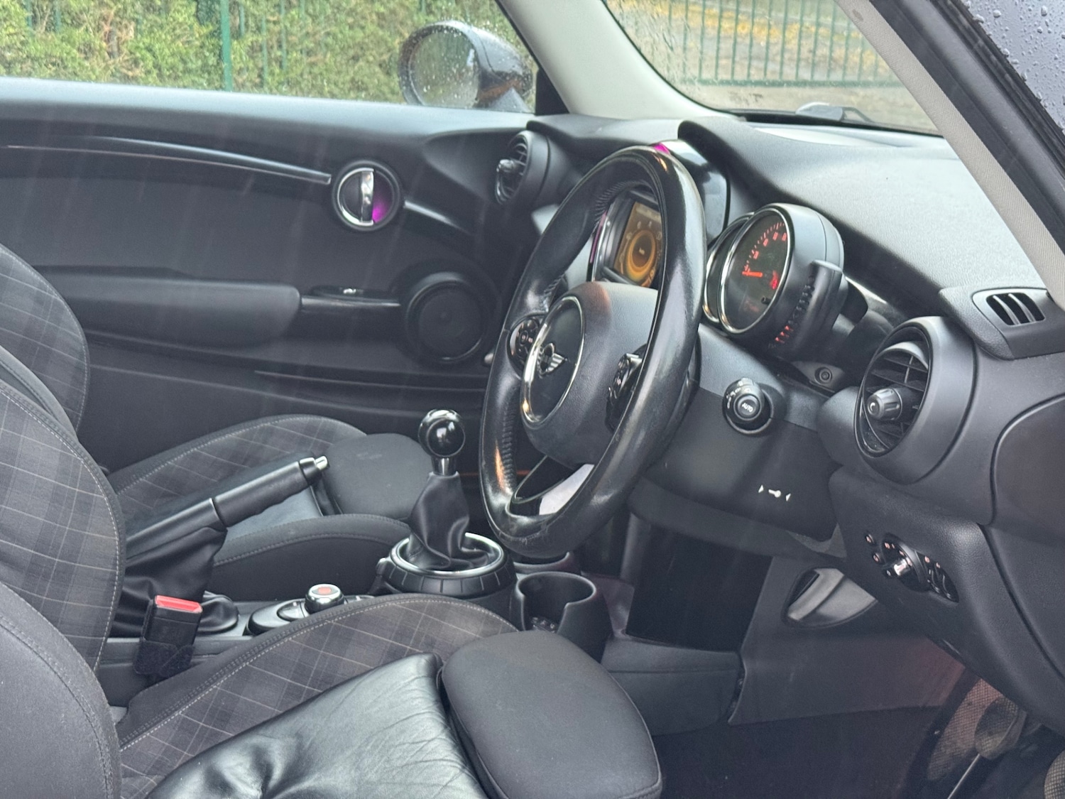 Used MINI Hatch 2015 for sale - 76862210: Photo 4