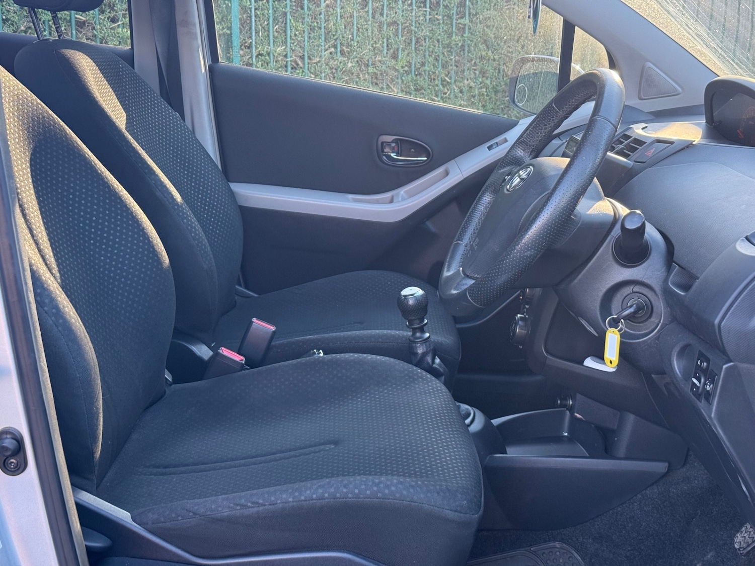 Used Toyota Yaris 2011 for sale - 77201042: Photo 13