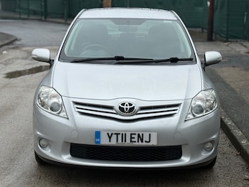 Used Toyota Auris 2011 for sale - 77604064: Photo