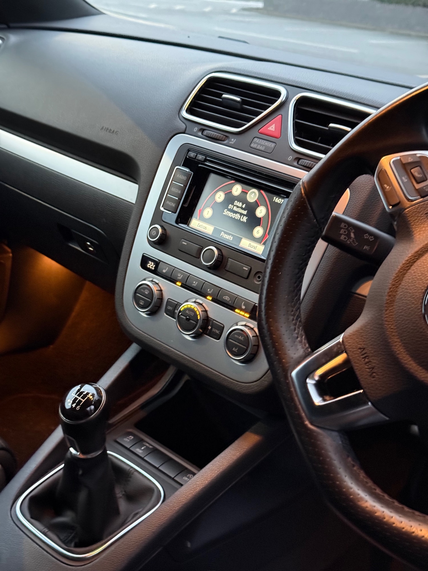 Used Volkswagen Scirocco 2013 for sale - 77349685: Photo 10