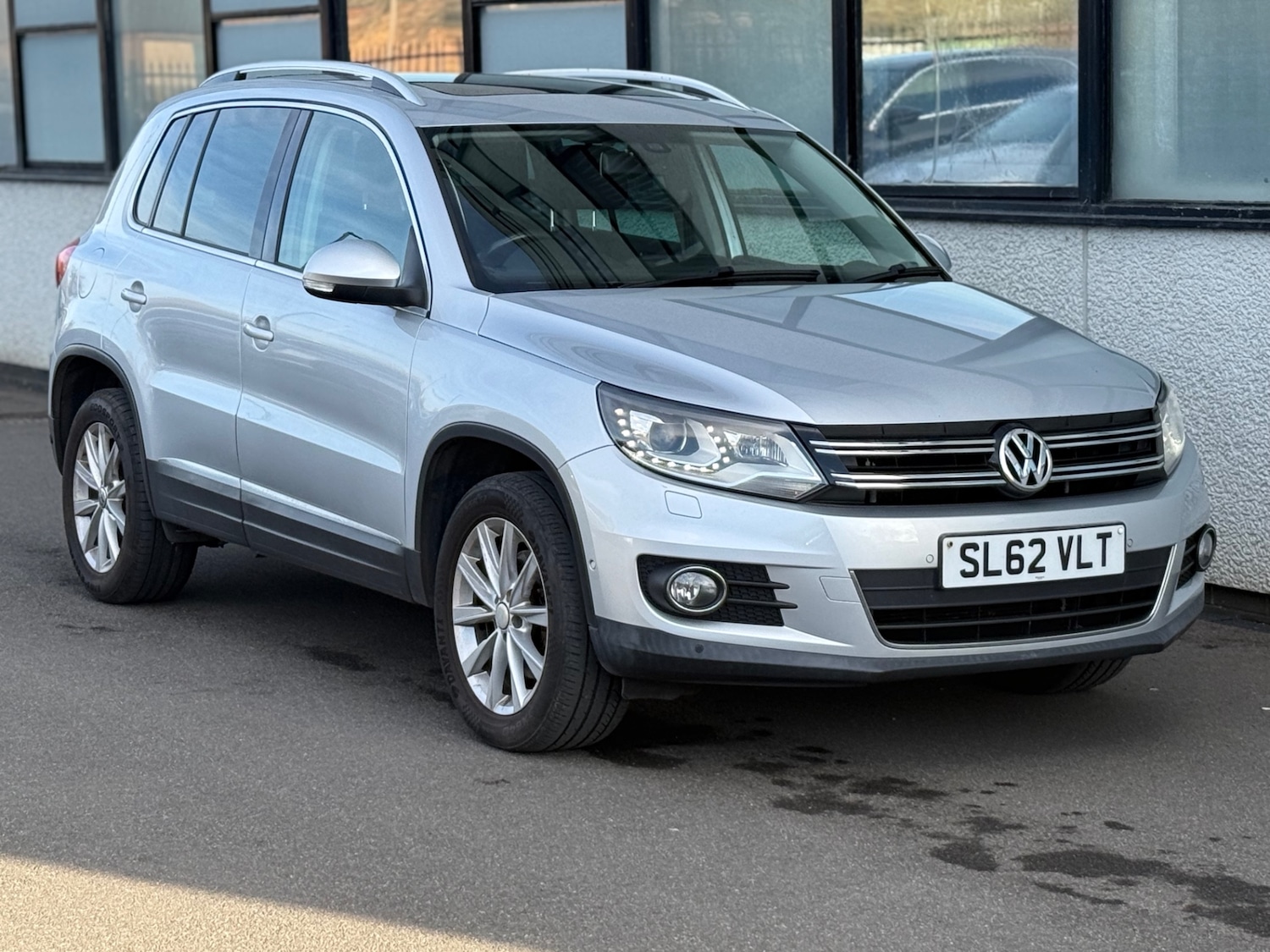 Used Volkswagen Tiguan 2012 for sale - 77669349: Photo 1