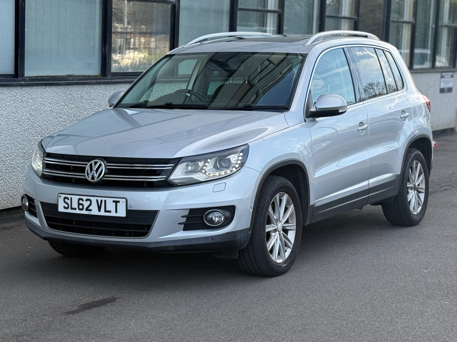 Used Volkswagen Tiguan 2012 for sale - 77669349: Photo 14