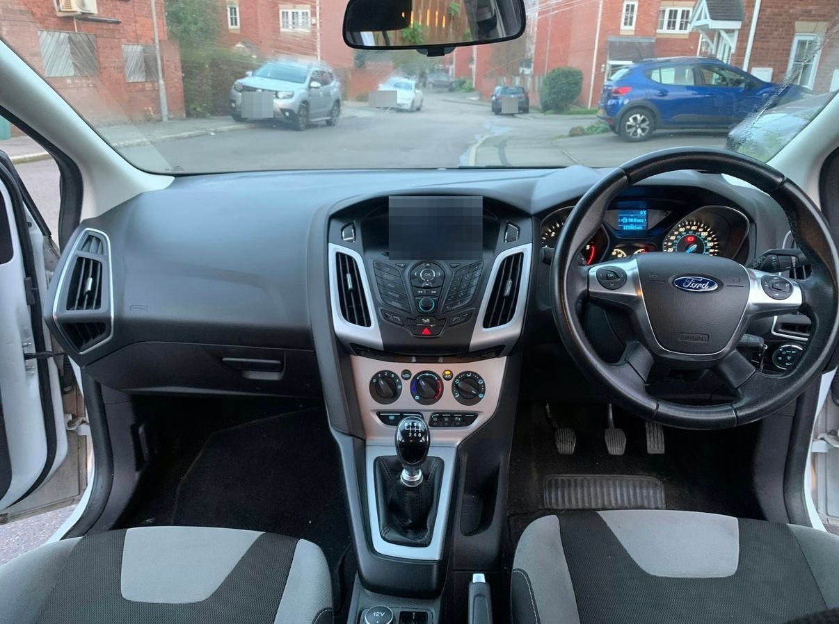 Used Ford Focus 2013 for sale - 76644534: Photo 2