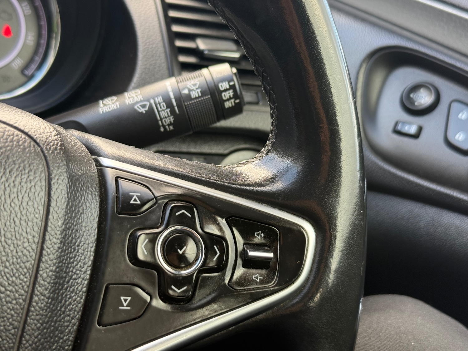 Used Vauxhall Insignia 2015 for sale - 76497077: Photo 19