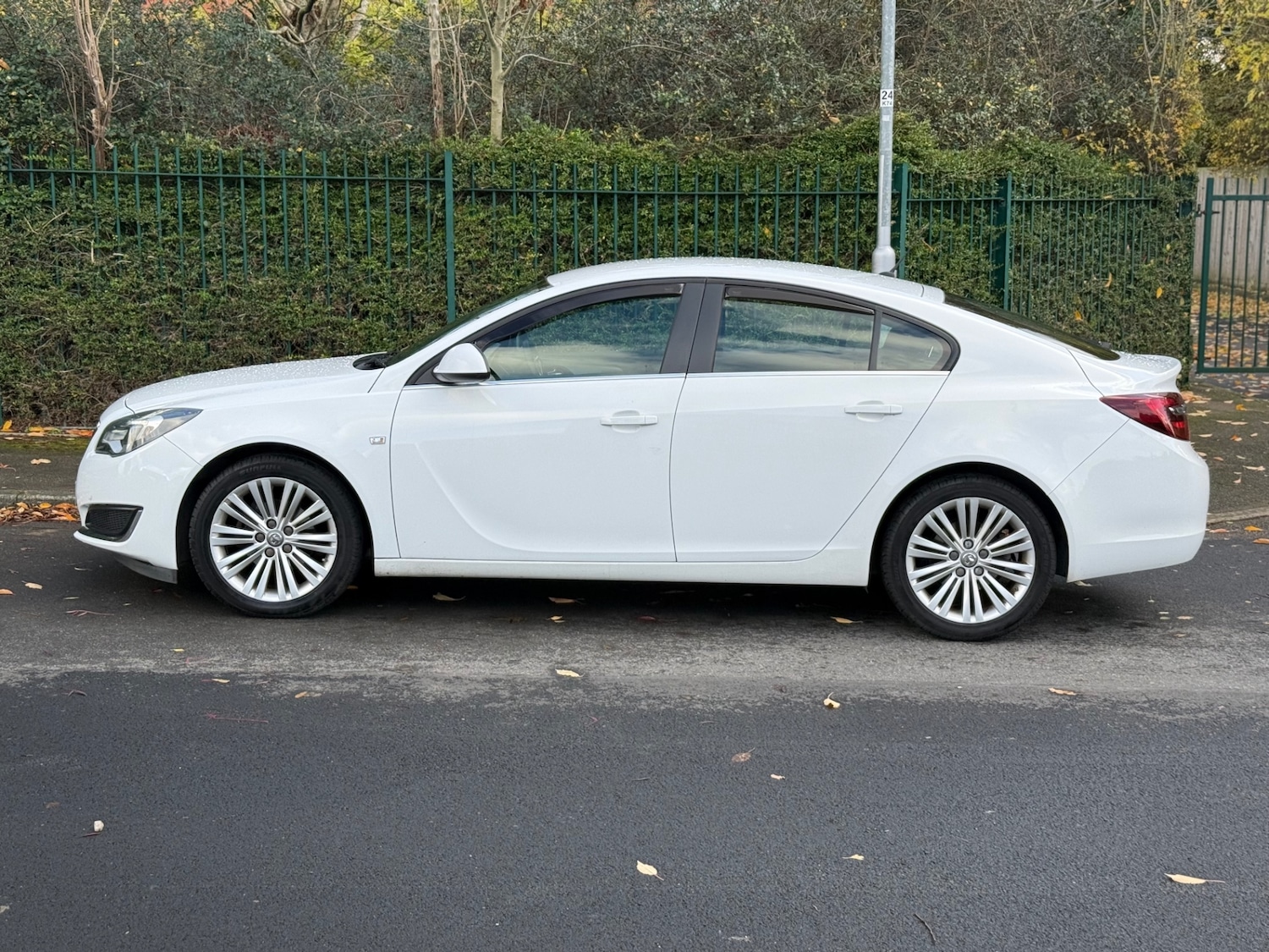Used Vauxhall Insignia 2015 for sale - 76497077: Photo 24