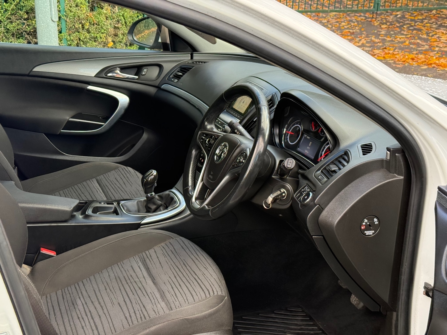 Used Vauxhall Insignia 2015 for sale - 76497077: Photo 3