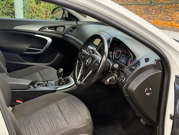 Used Vauxhall Insignia 2015 for sale - 76497077: Photo