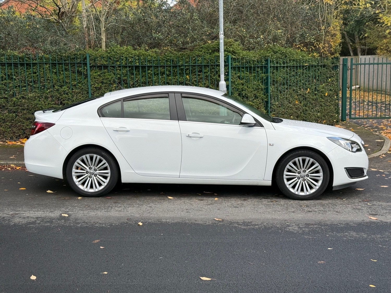 Used Vauxhall Insignia 2015 for sale - 76497077: Photo 6