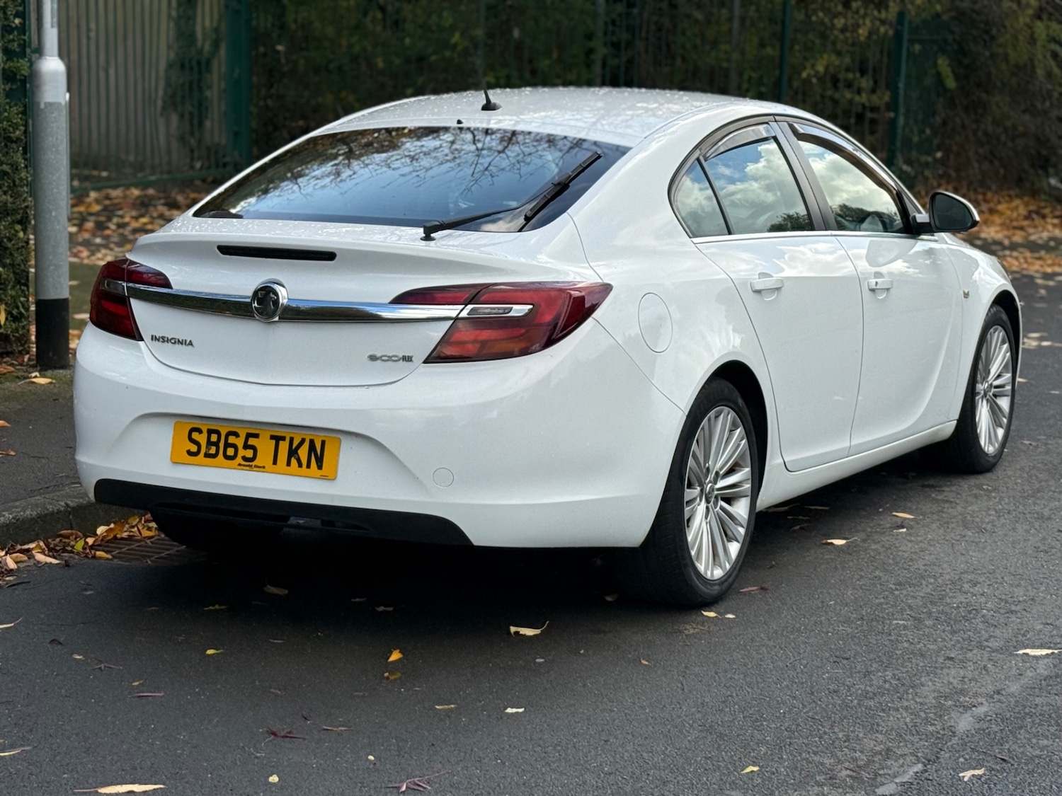 Used Vauxhall Insignia 2015 for sale - 76497077: Photo 8