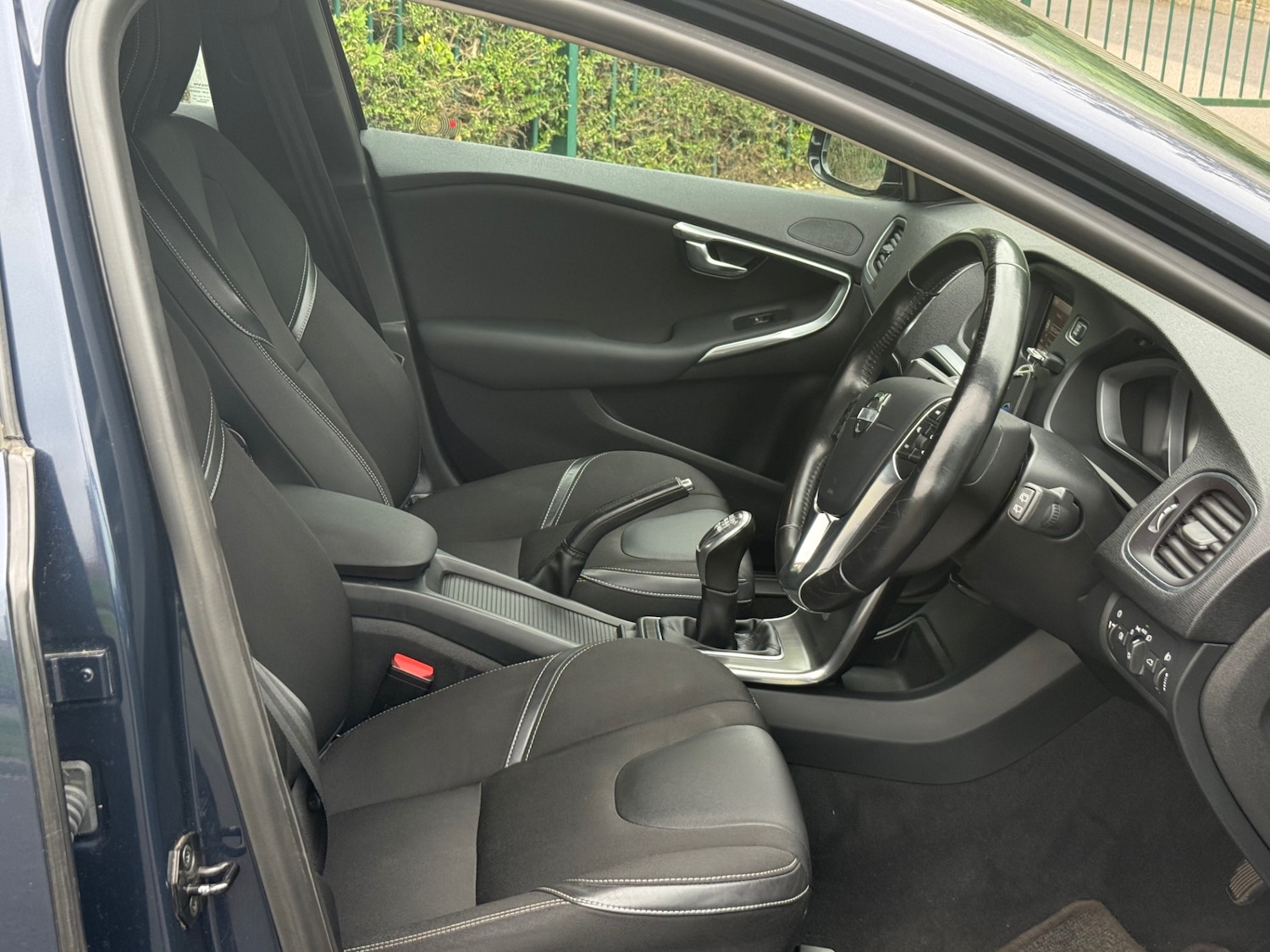Used Volvo V40 2013 for sale - 76082854: Photo 15