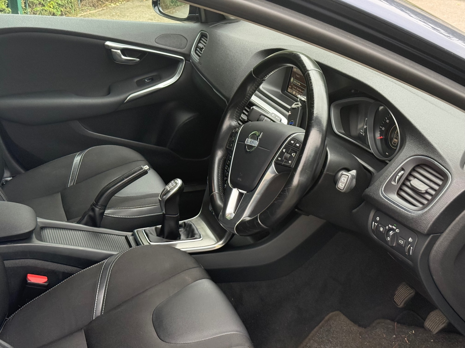 Used Volvo V40 2013 for sale - 76082854: Photo 16