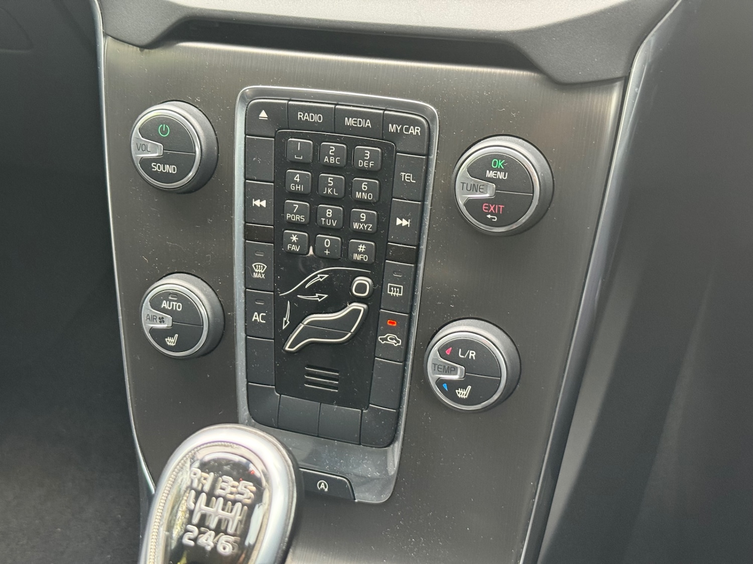 Used Volvo V40 2013 for sale - 76082854: Photo 19