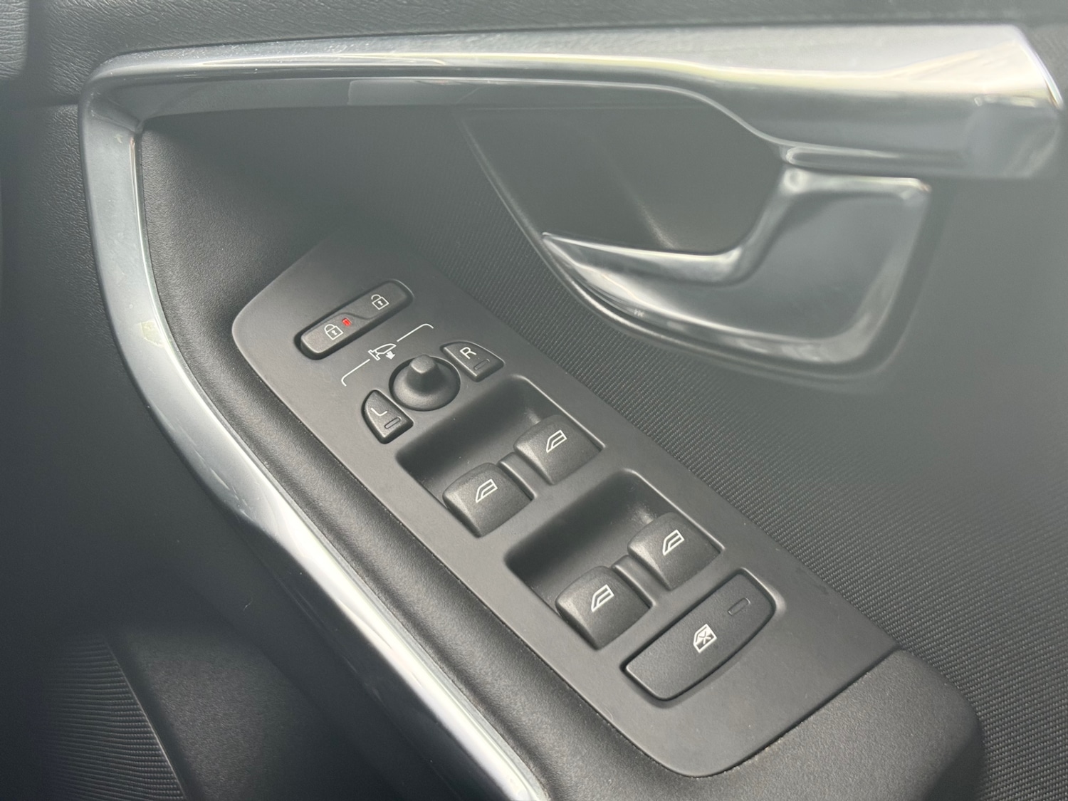 Used Volvo V40 2013 for sale - 76082854: Photo 20