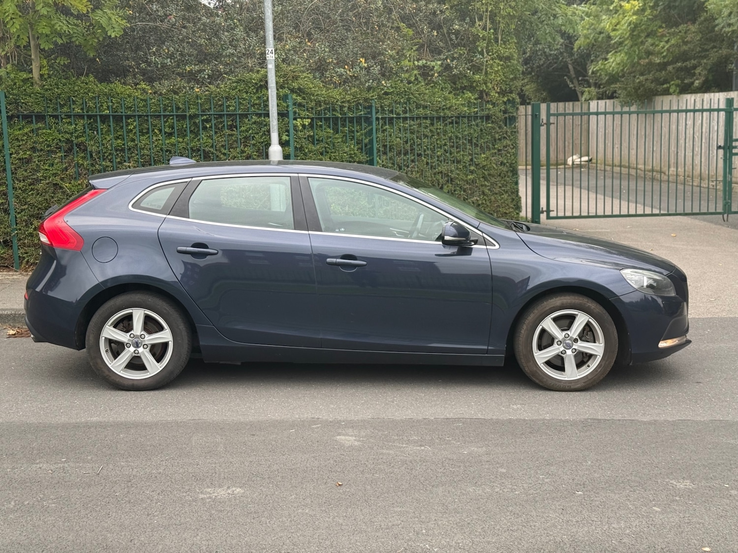 Used Volvo V40 2013 for sale - 76082854: Photo 6