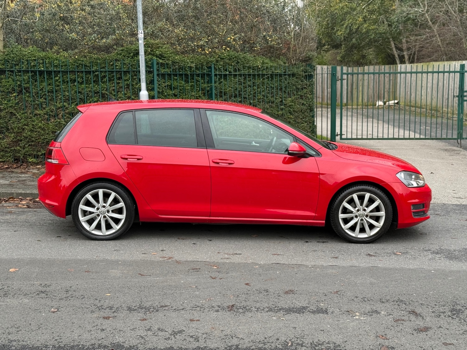 Used Volkswagen Golf 2014 for sale - 76644532: Photo 8