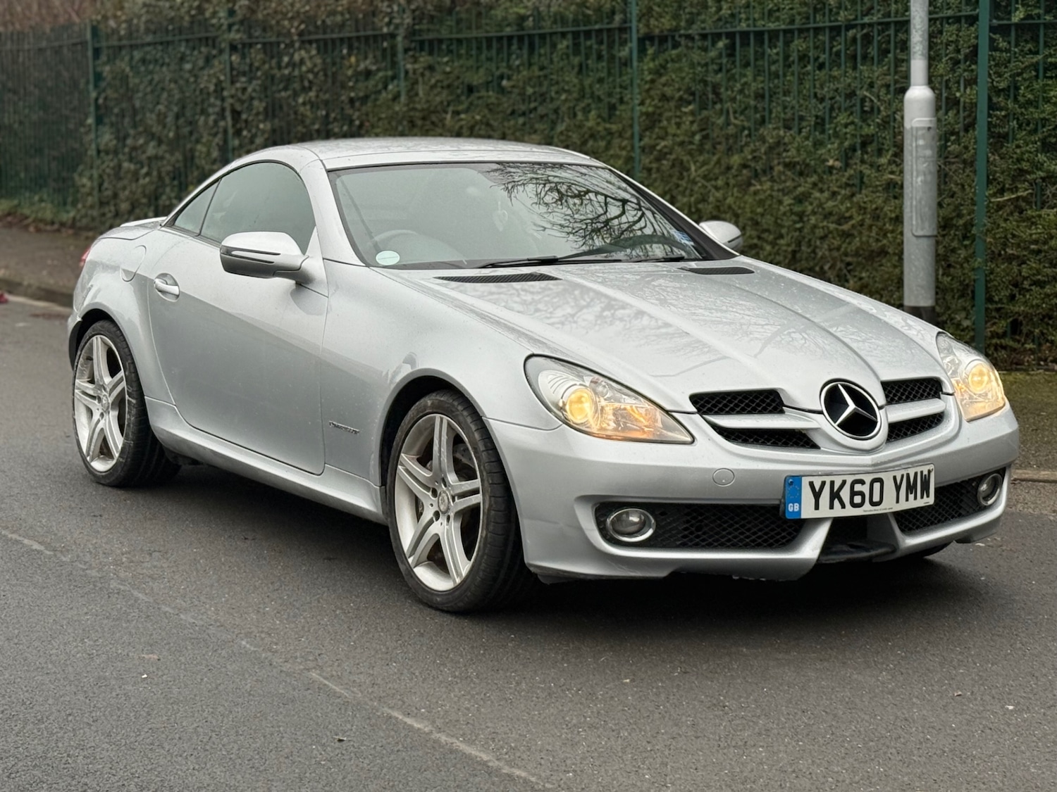 Used Mercedes-Benz SLK 2010 for sale - 77418226: Photo 1