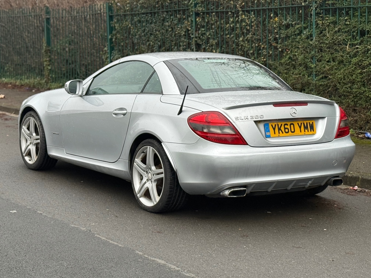 Used Mercedes-Benz SLK 2010 for sale - 77418226: Photo 10