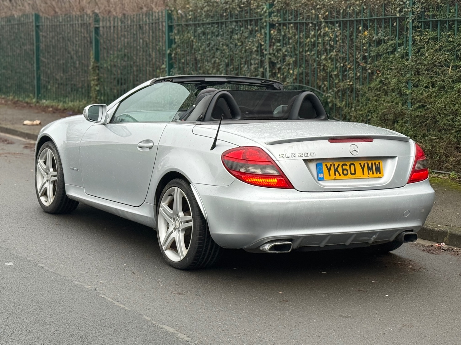 Used Mercedes-Benz SLK 2010 for sale - 77418226: Photo 14