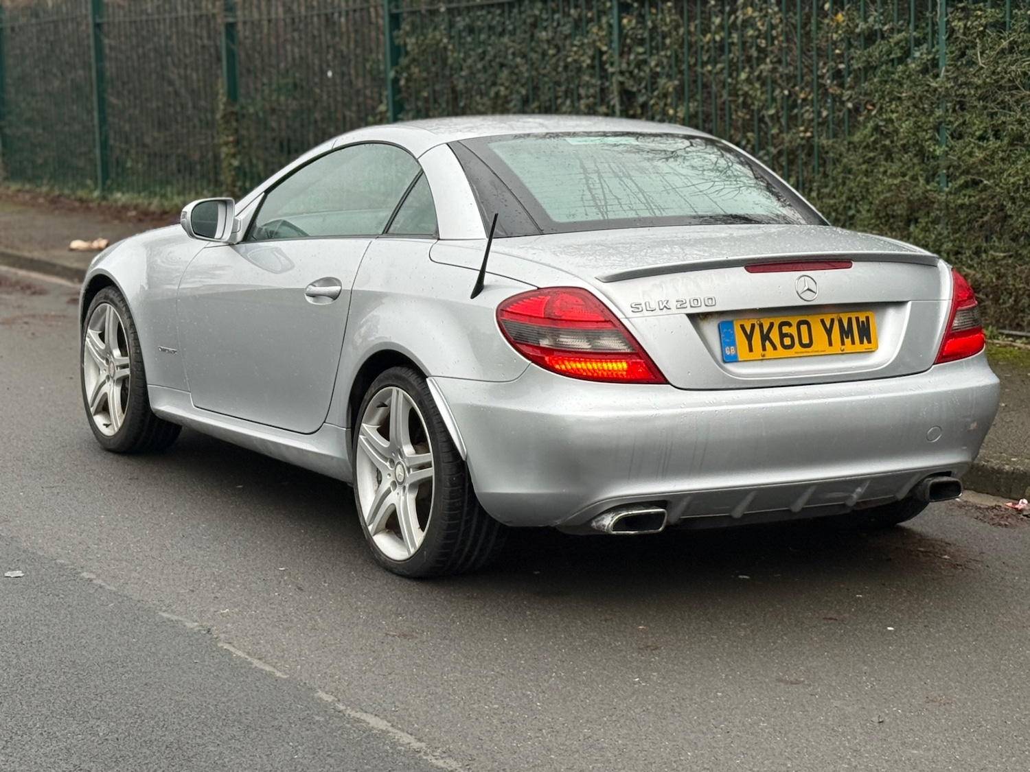 Used Mercedes-Benz SLK 2010 for sale - 77418226: Photo 15