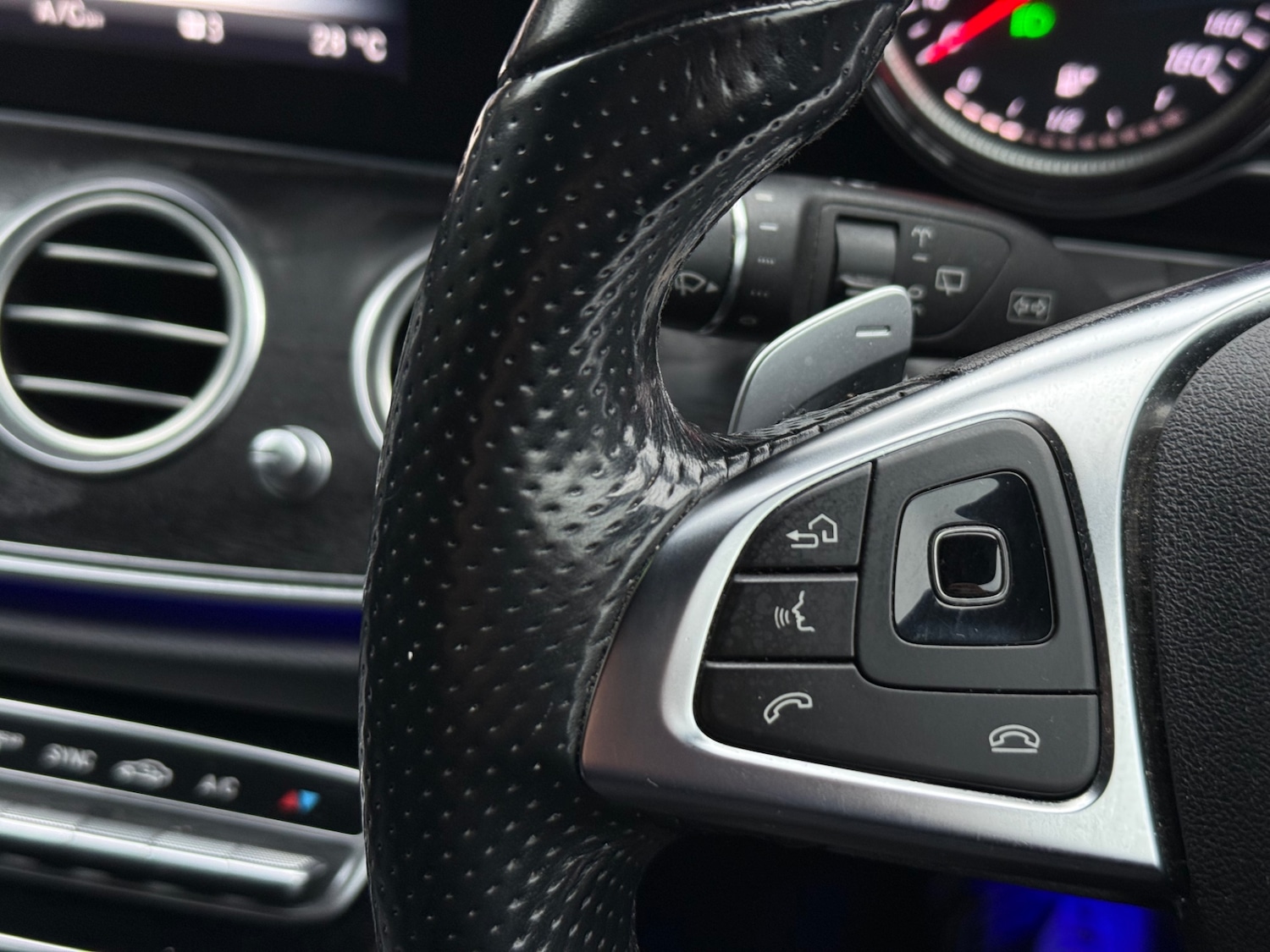 Used Mercedes-Benz E Class 2017 for sale - 77052139: Photo 19