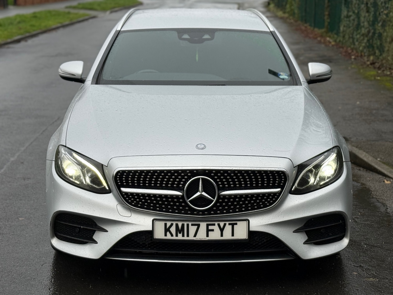 Used Mercedes-Benz E Class 2017 for sale - 77052139: Photo 2