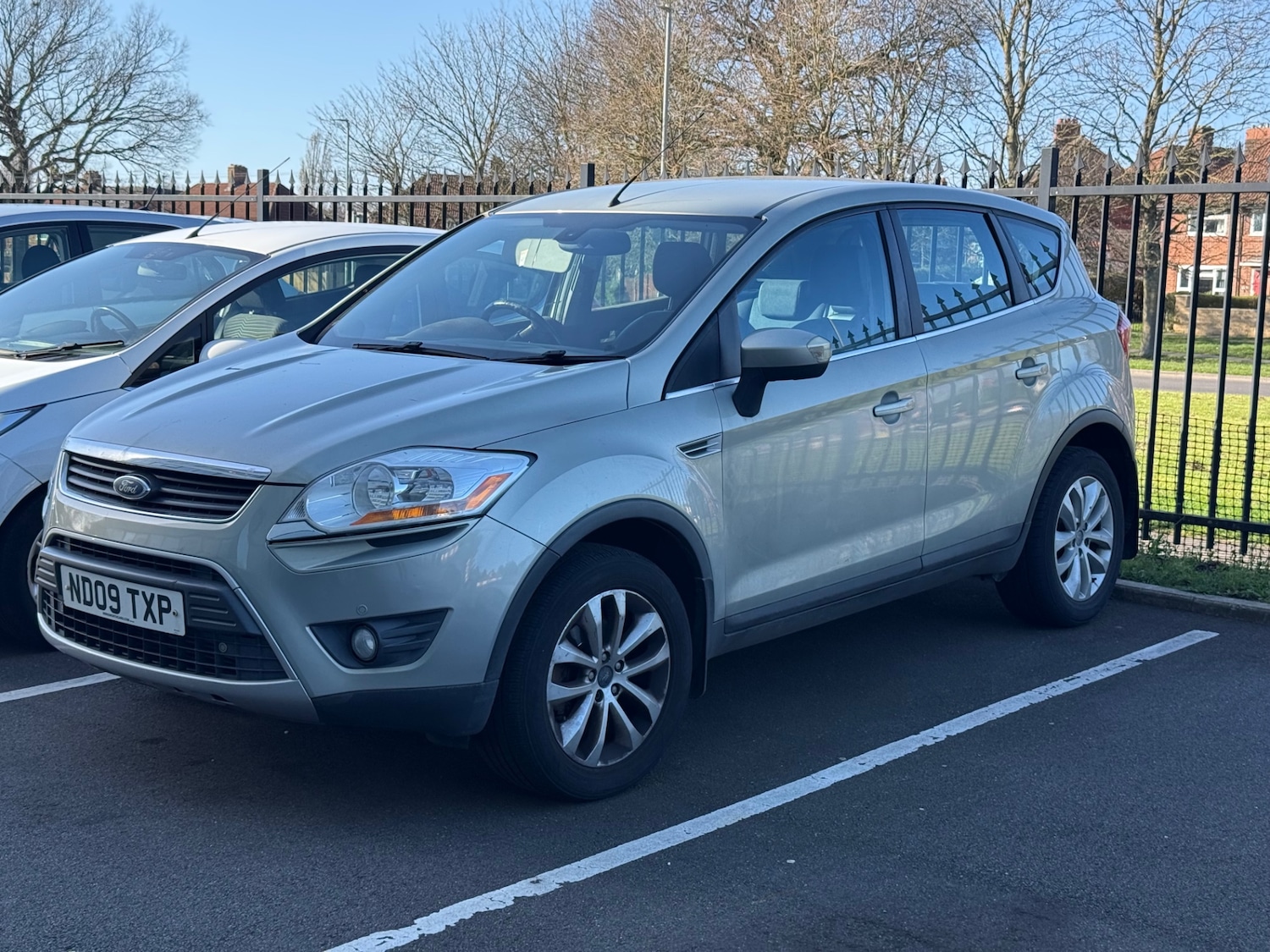 Used Ford Kuga 2009 for sale - 78176833: Photo 2