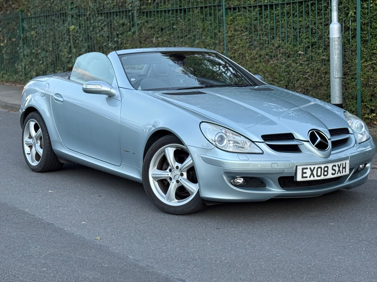 Used Mercedes-Benz SLK 2008 for sale - 76470772: Photo 1