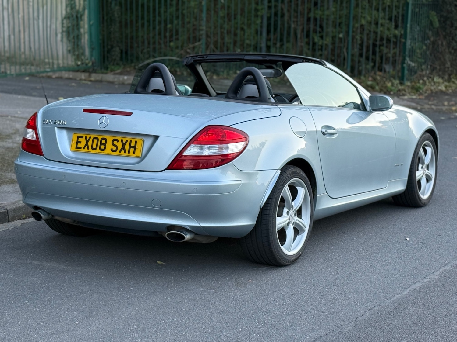 Used Mercedes-Benz SLK 2008 for sale - 76470772: Photo 12