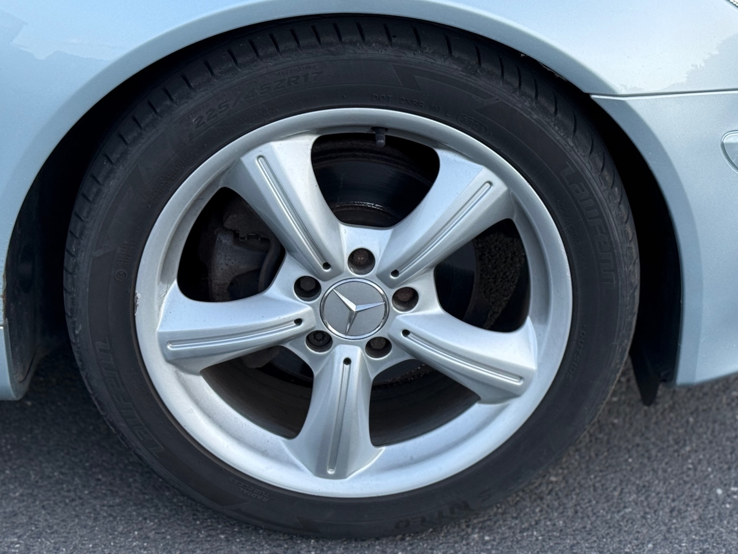 Used Mercedes-Benz SLK 2008 for sale - 76470772: Photo 2