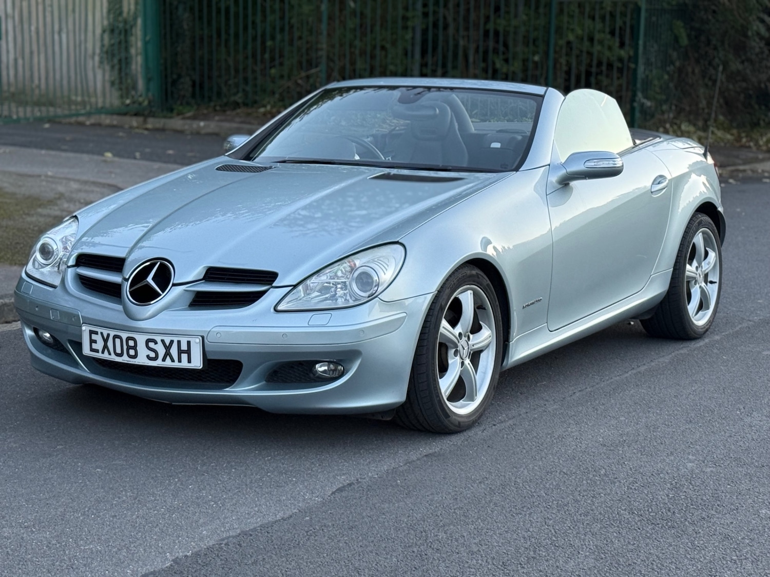 Used Mercedes-Benz SLK 2008 for sale - 76470772: Photo 5