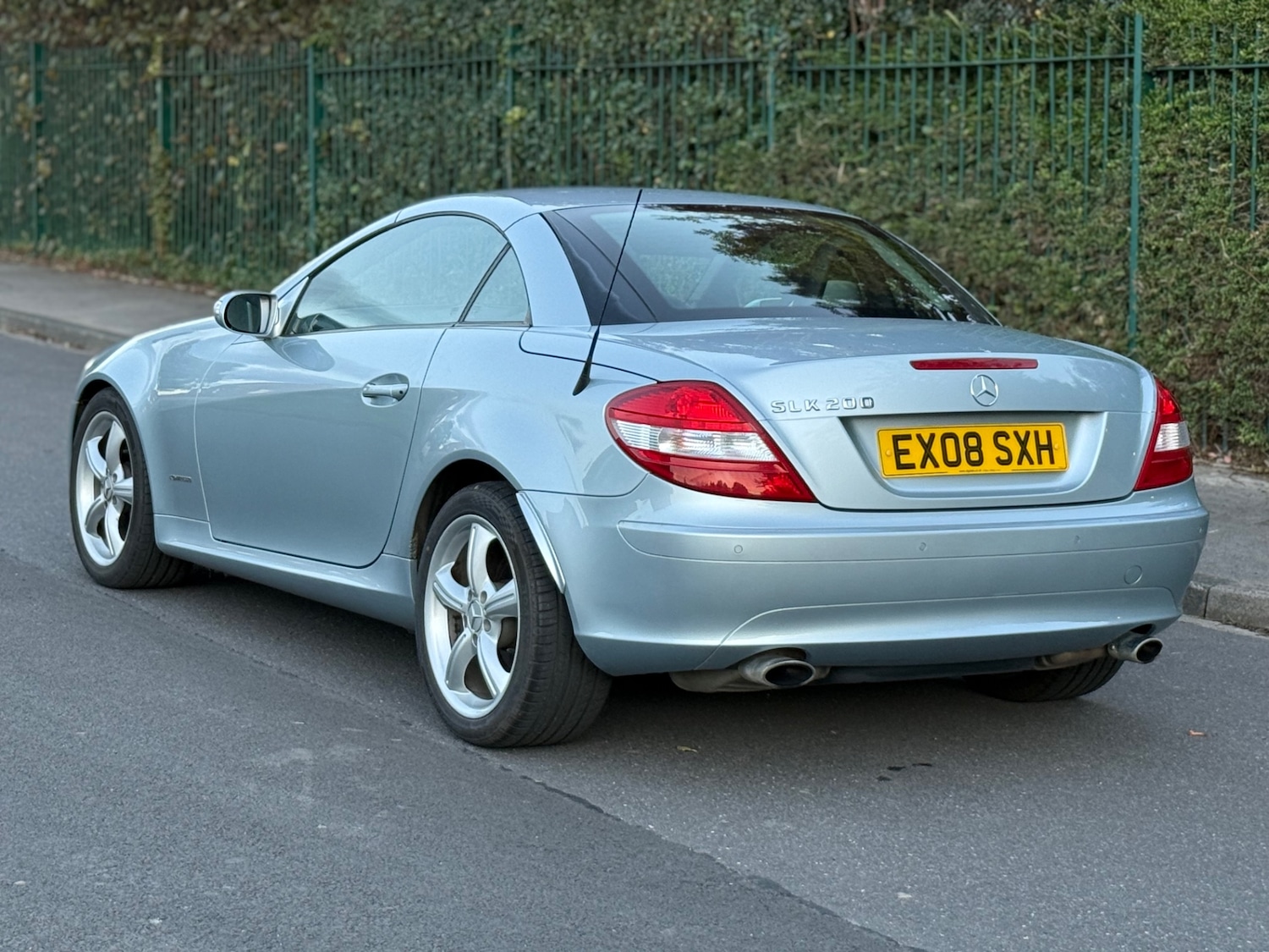 Used Mercedes-Benz SLK 2008 for sale - 76470772: Photo 8