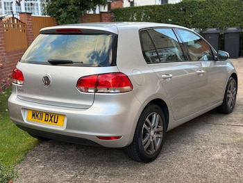 Used Volkswagen Golf 2011 for sale - 76373843: Photo