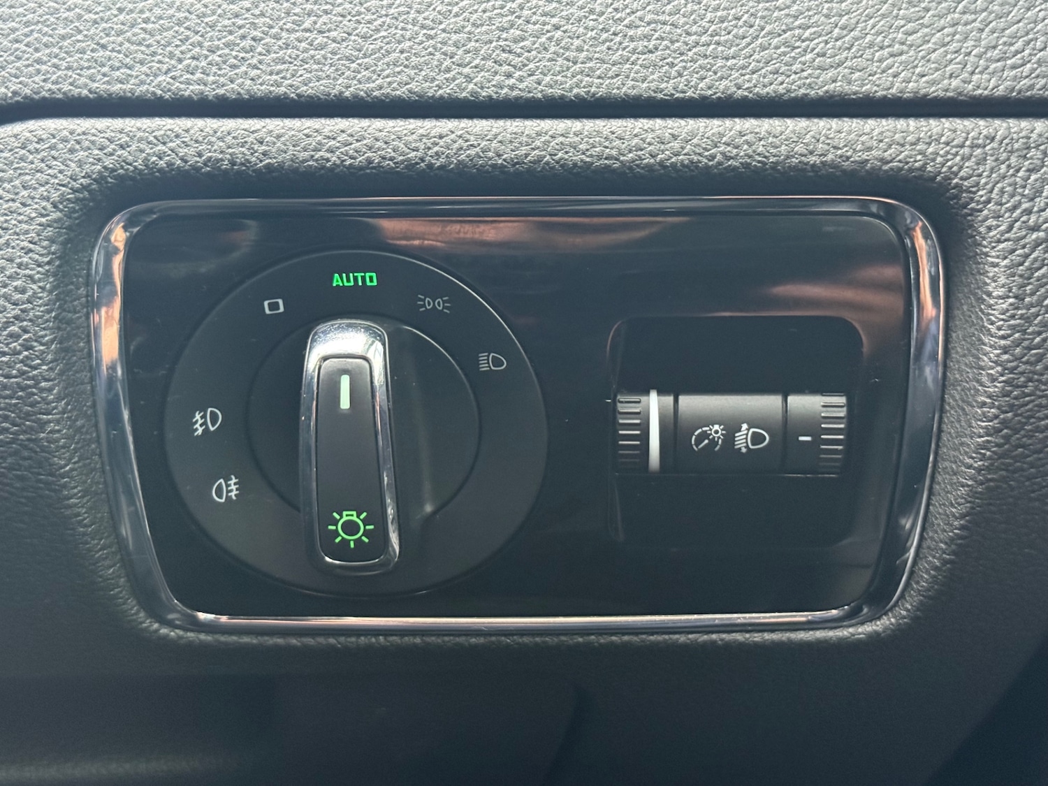 Used Skoda Superb 2014 for sale - 77690706: Photo 24