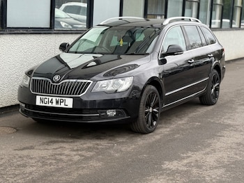 Used Skoda Superb 2014 for sale - 77690706: Photo