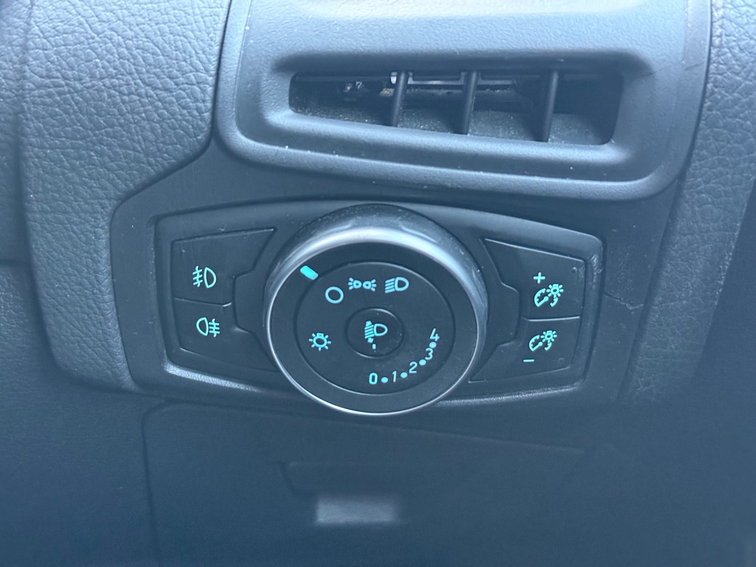 Used Ford Focus 2016 for sale - 77318445: Photo 19