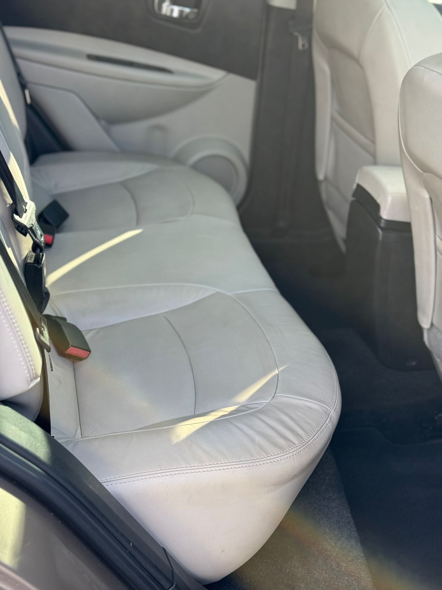 Used Nissan Qashqai 2011 for sale - 76358296: Photo 10