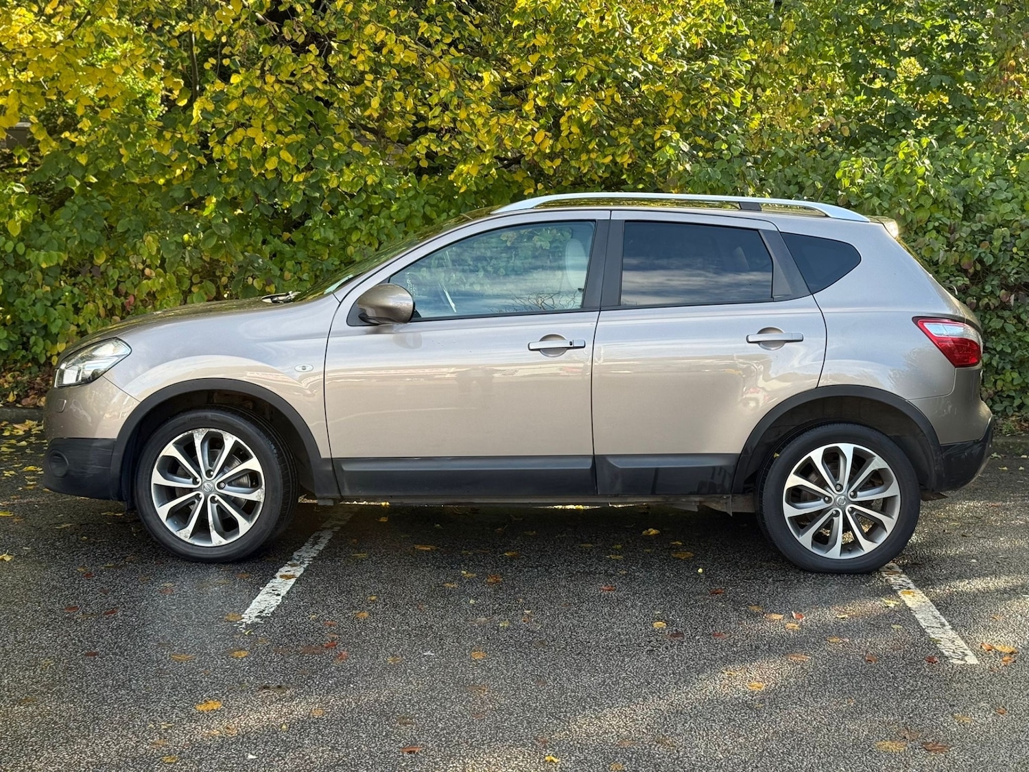 Used Nissan Qashqai 2011 for sale - 76358296: Photo 8