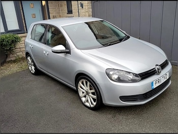 Used Volkswagen Golf 2011 for sale - 77090256: Photo