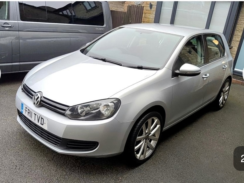 Used Volkswagen Golf 2011 for sale - 77090256: Photo 2