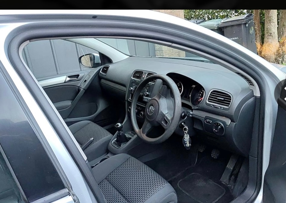 Used Volkswagen Golf 2011 for sale - 77090256: Photo 5