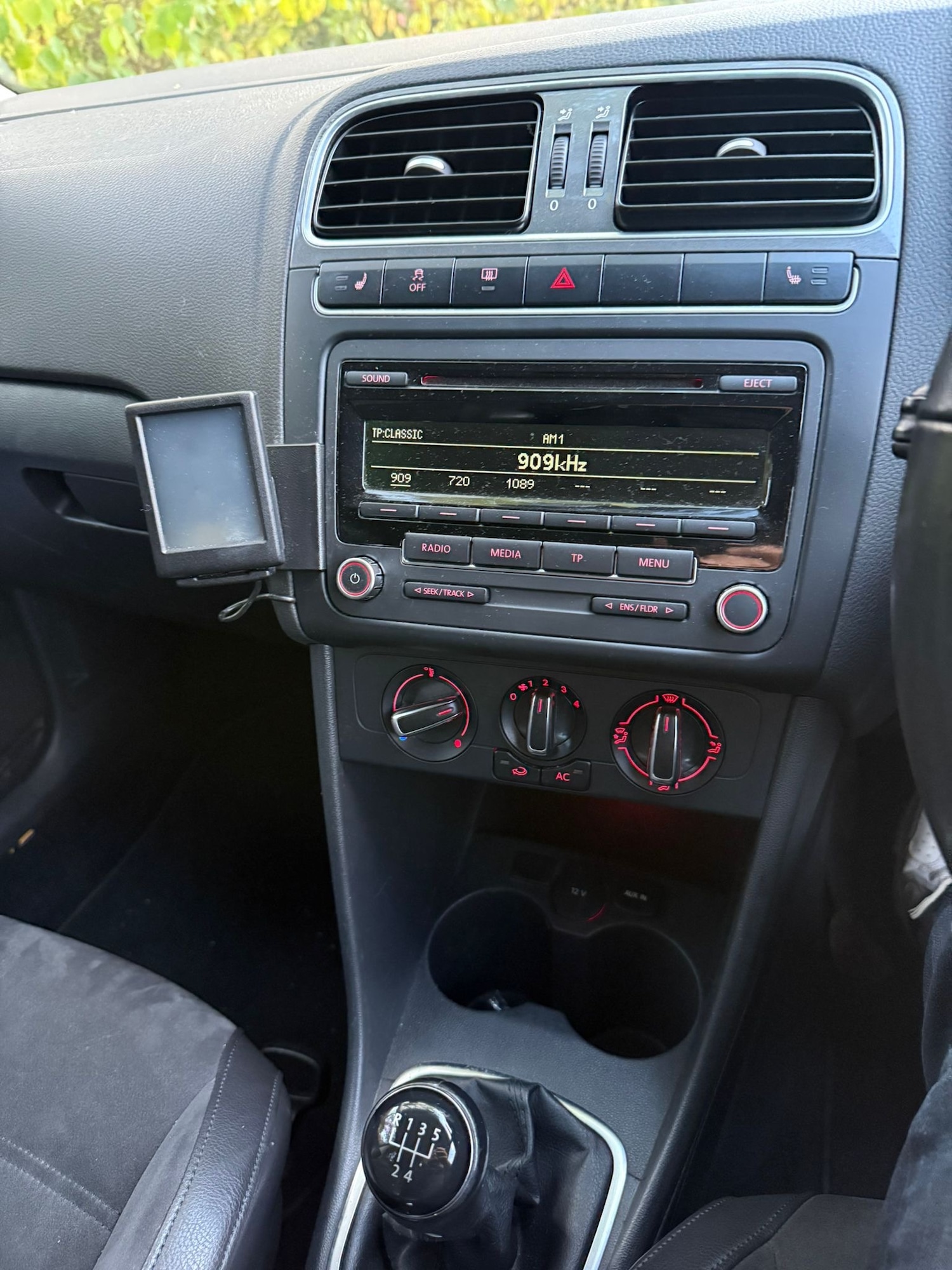 Used Volkswagen Polo 2013 for sale - 76644535: Photo 10