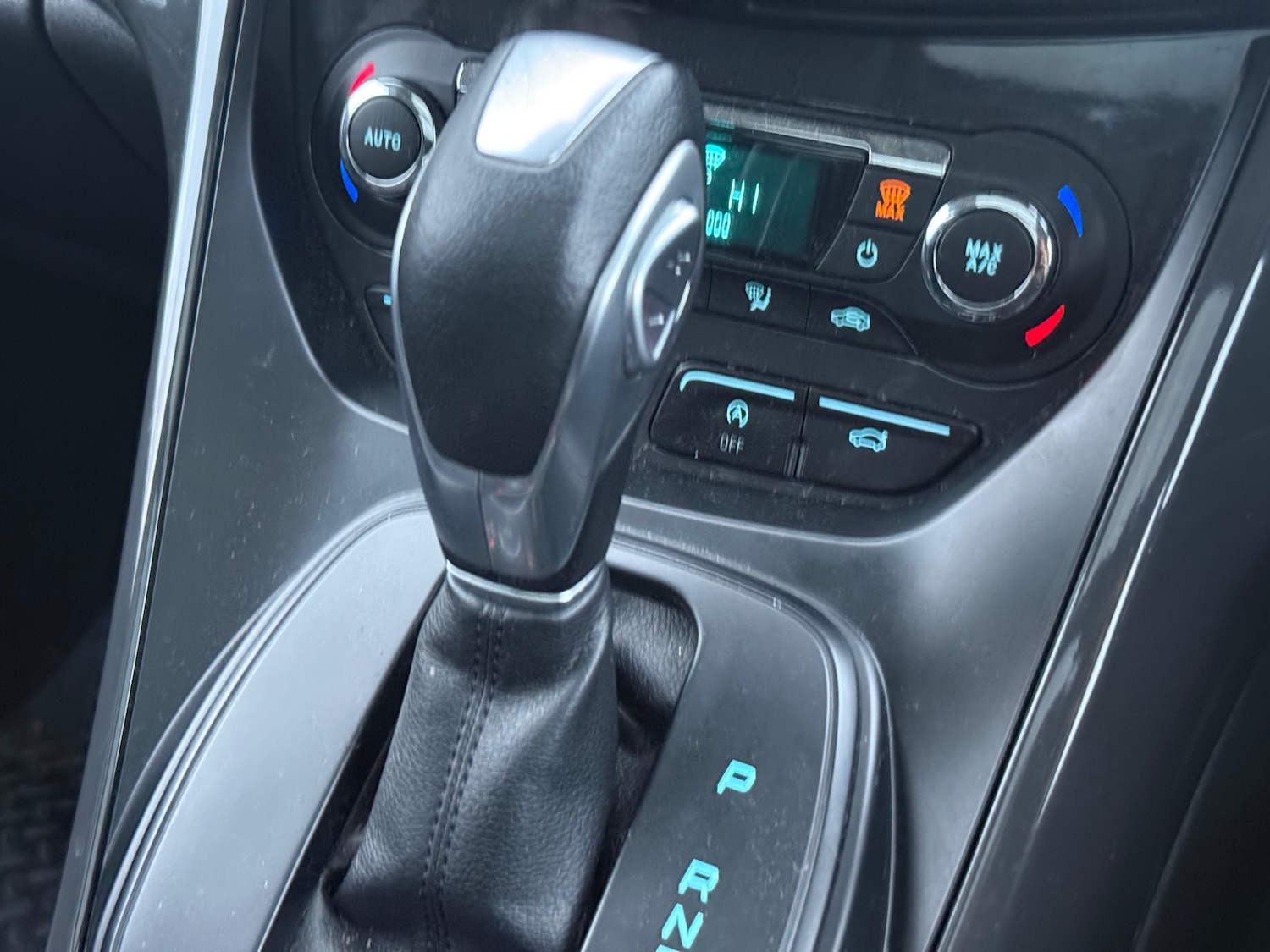 Used Ford Kuga 2015 for sale - 77052133: Photo 23