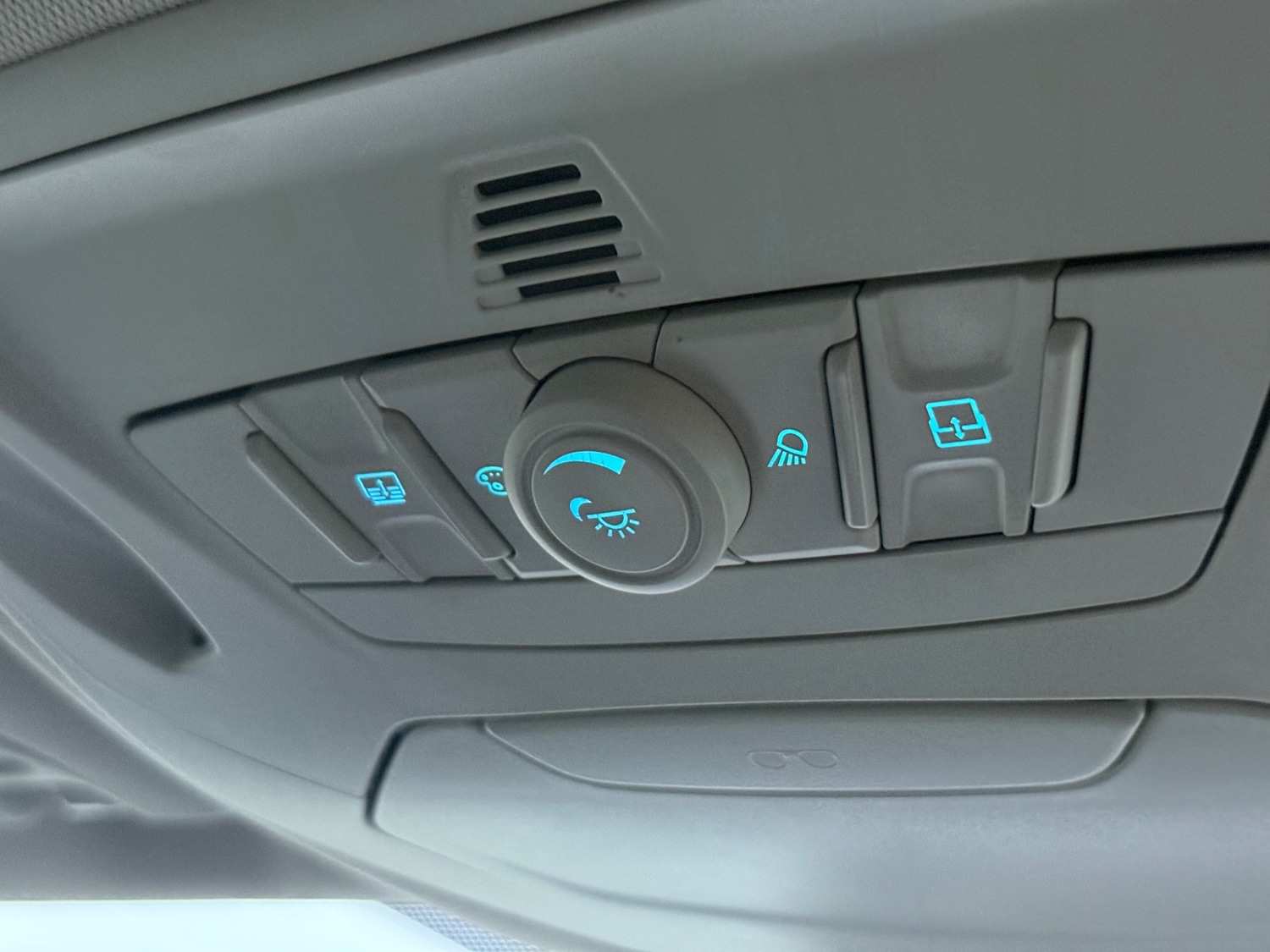 Used Ford Kuga 2015 for sale - 77052133: Photo 27