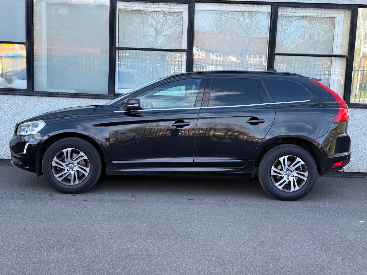 Used Volvo XC60 2015 for sale - 78053954: Photo 12